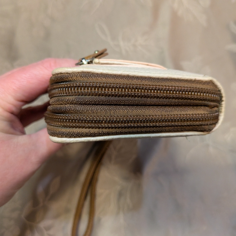 Stone Mountain Pebble Double Zip Around Wallet With Leather, EUC! - Picture 14 of 16